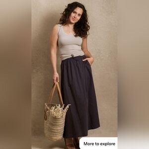 Neuflora Colmar Skirt Navy XL NWT